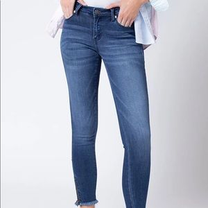 Kancan dark wash cropped frayed denim jeans